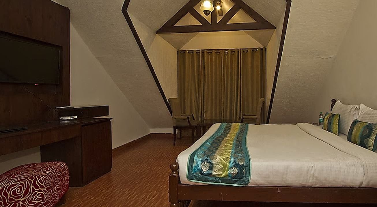 The Whispering Inn - A Vintage Boutique Resort Deluxe Room (Without Balcony) 3