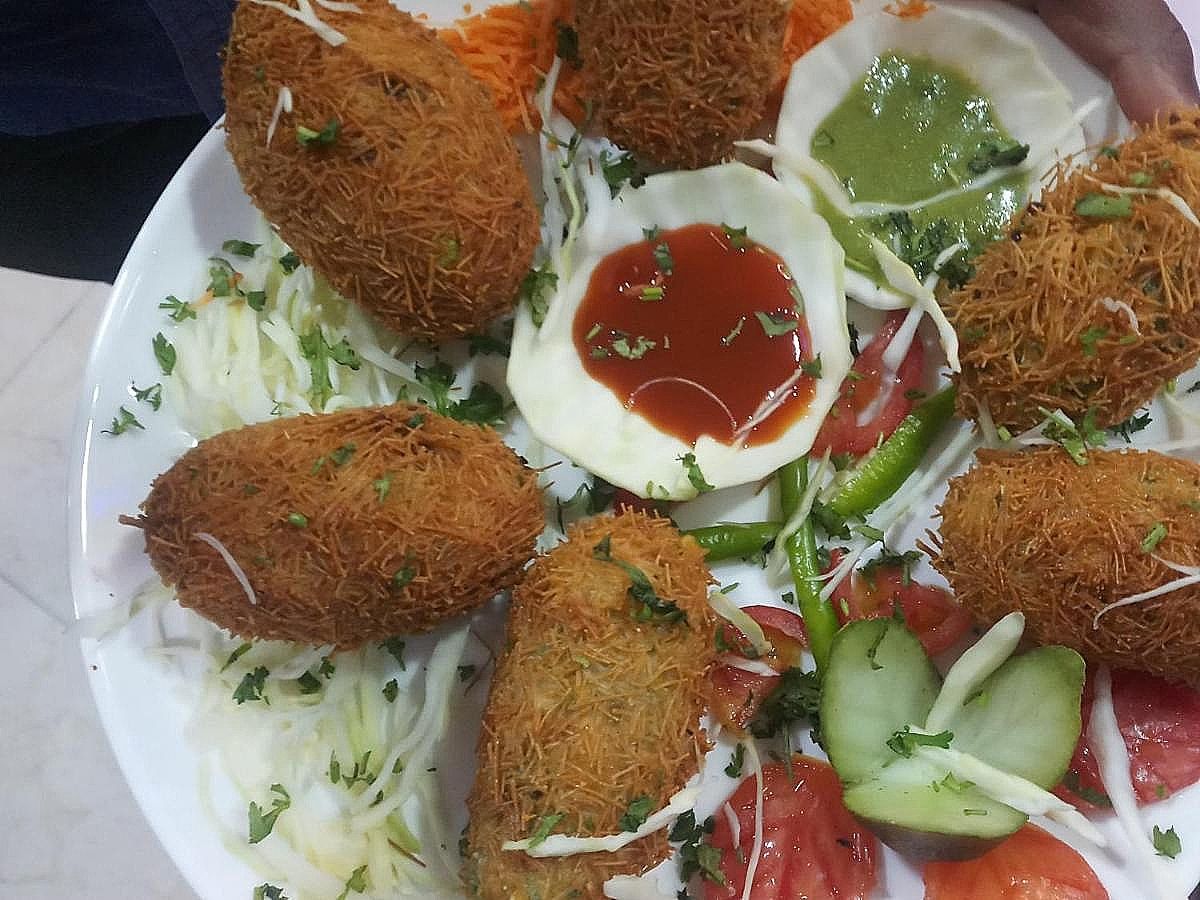 Food & Dining