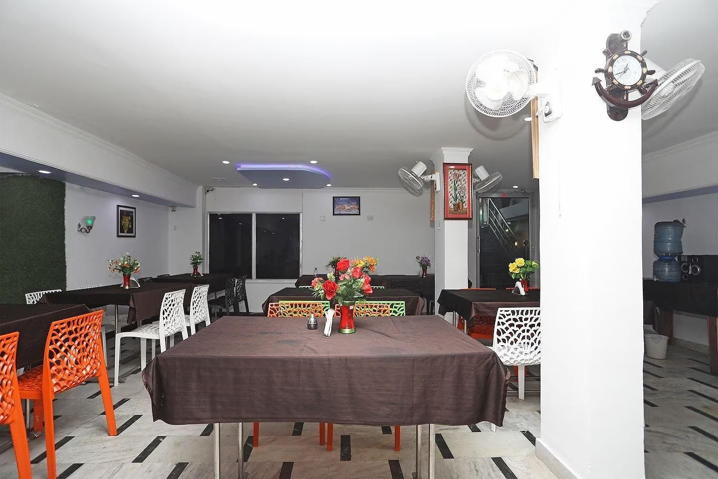 Food & Dining