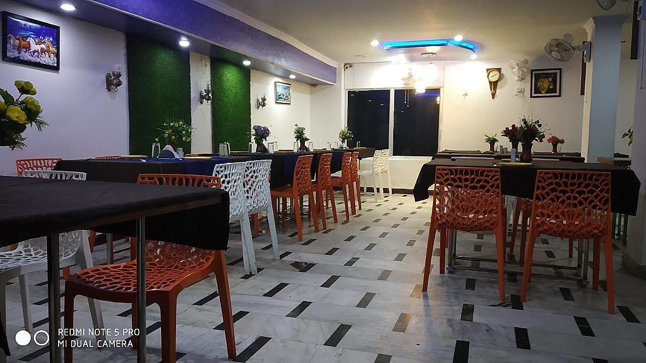 Food & Dining