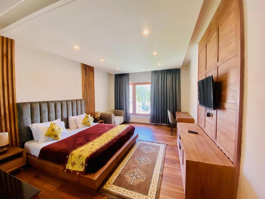 Suite Room