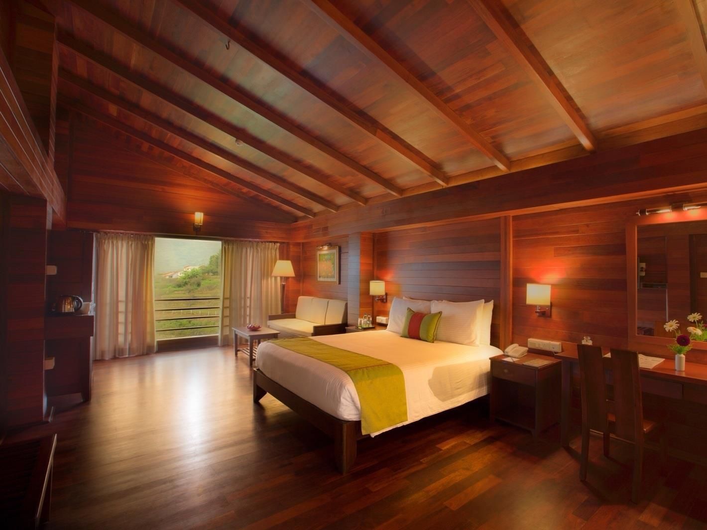 Timber Lodge - Valley View