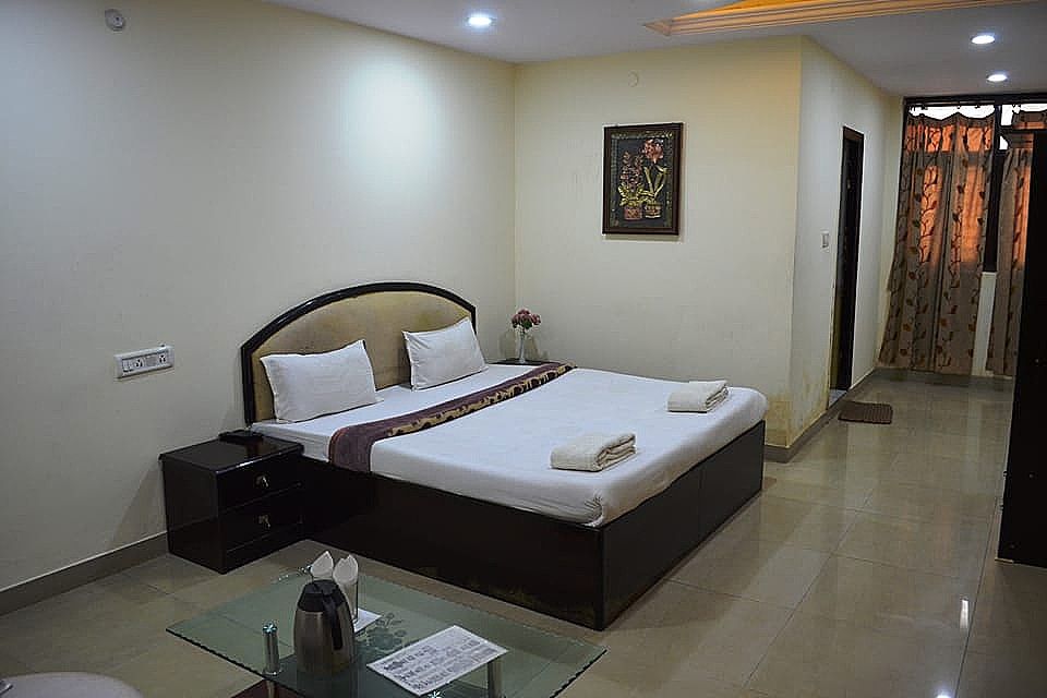 Premier Room King Bed