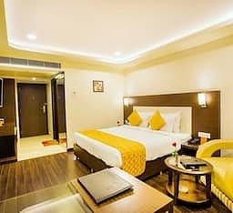 Hotel Kapish Smart- All Pure Veg Deluxe Double Bed Room 3