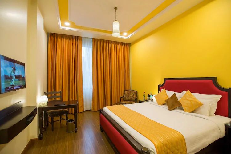 Hotel Kapish Smart- All Pure Veg Deluxe Double Room 2