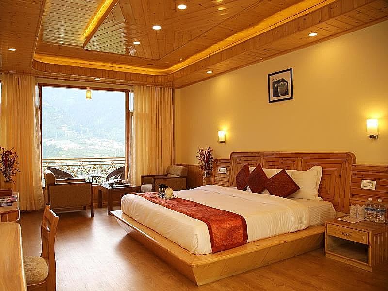 Holiday Heights & Spa Manali