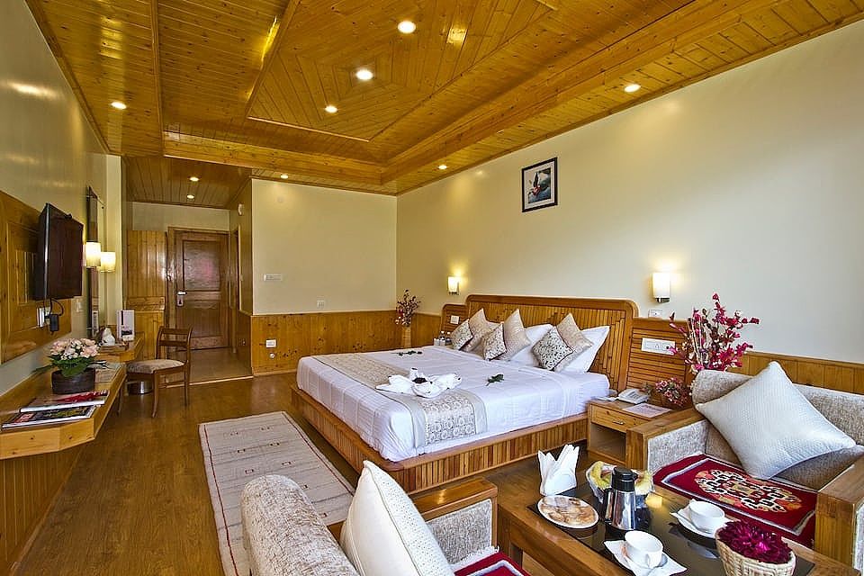 Holiday Heights & Spa Manali GARDEN LUXURY ROOM (WITHOUT BALCONY MOUNTAIN VIEW)