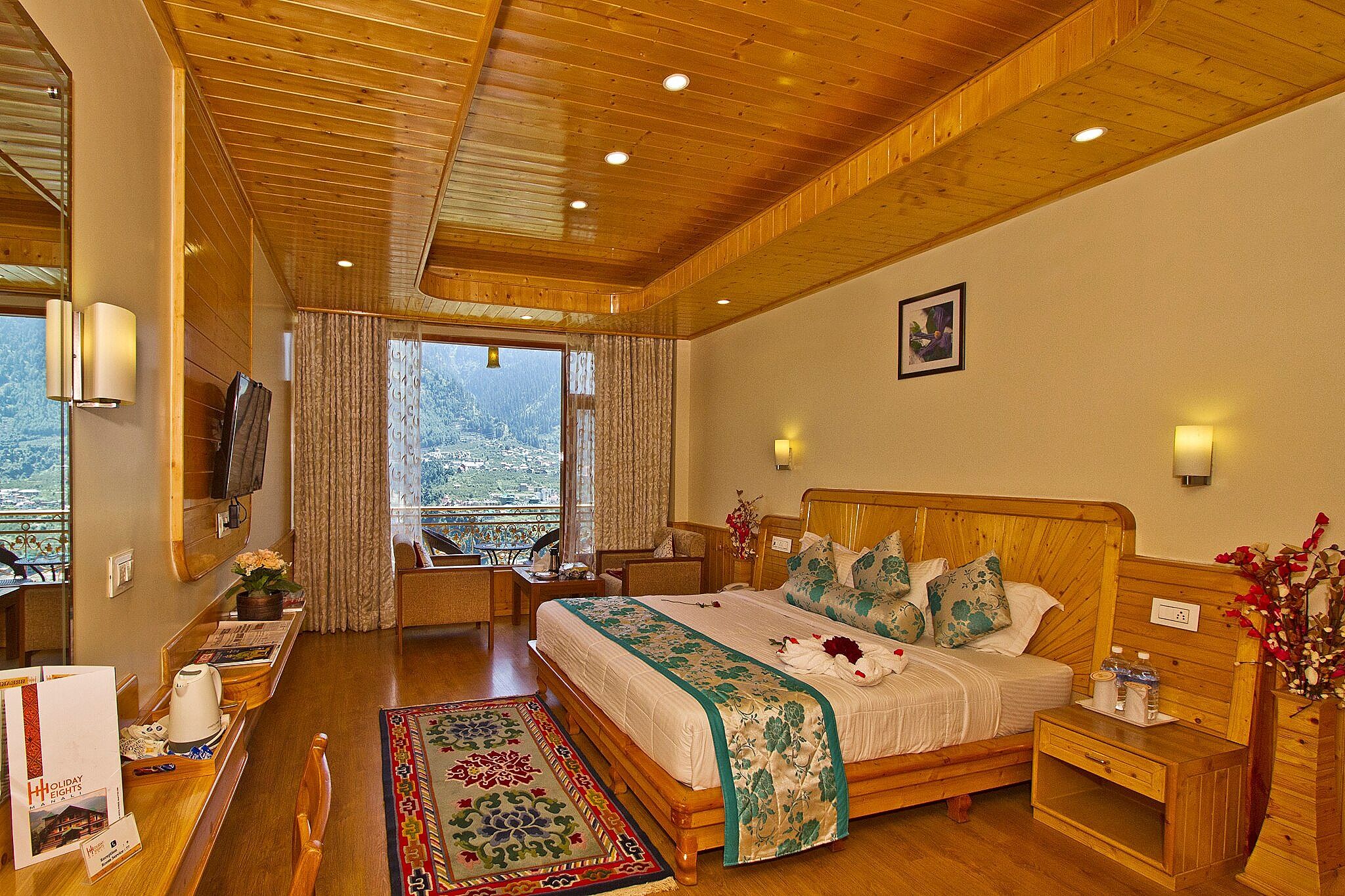 Holiday Heights & Spa Manali