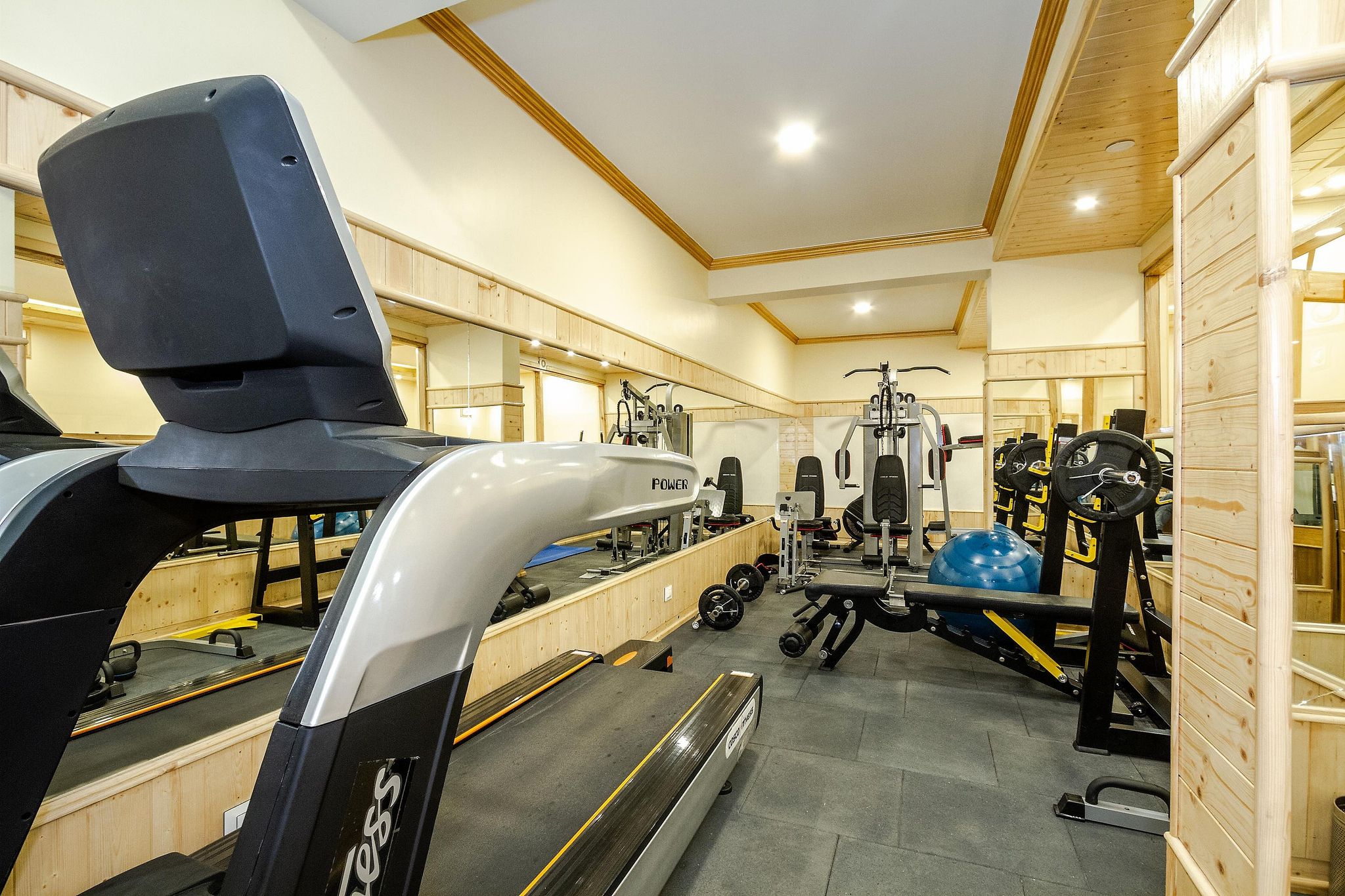 Holiday Heights & Spa Manali