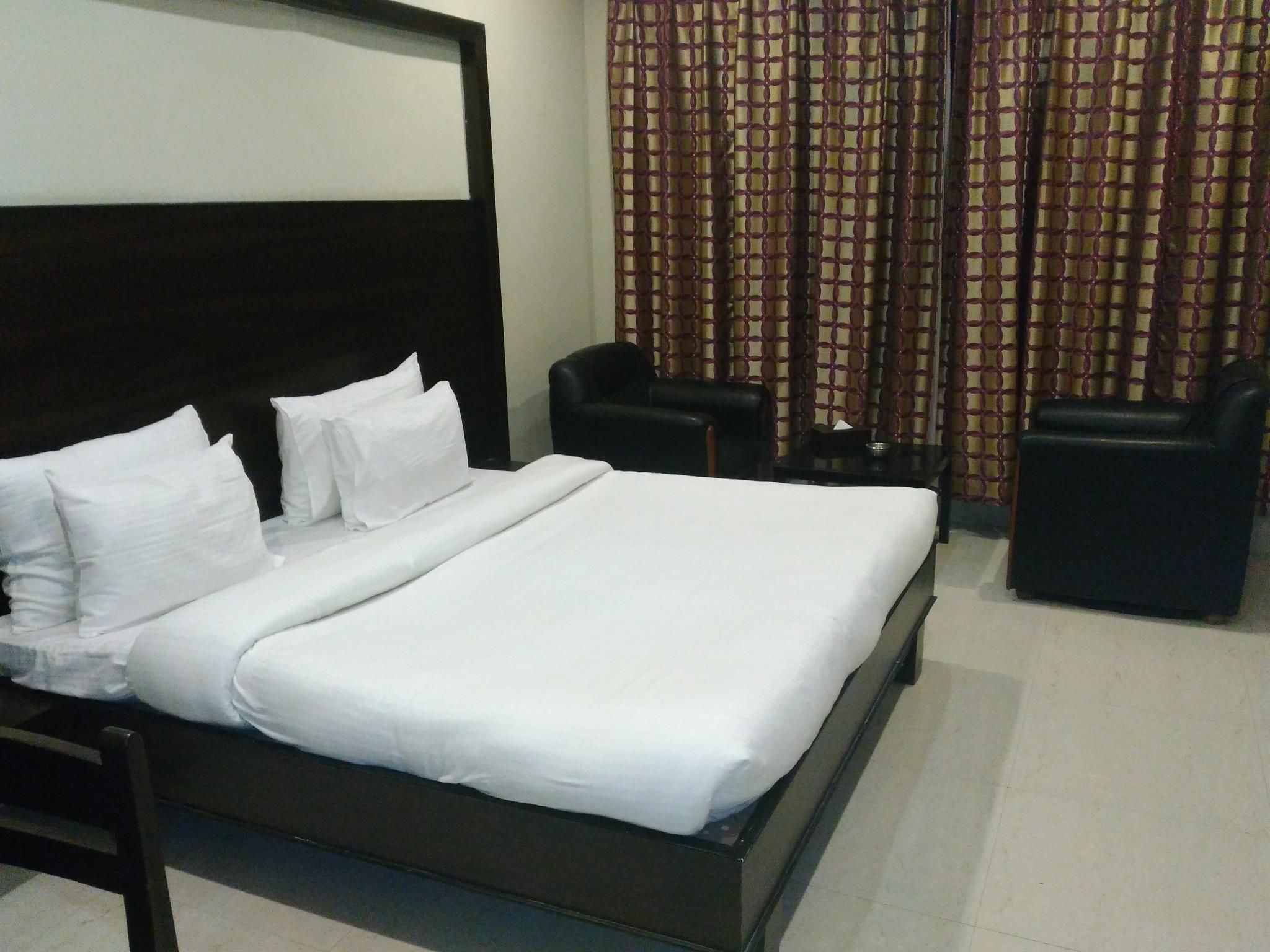 Deluxe Double Room Adhoc