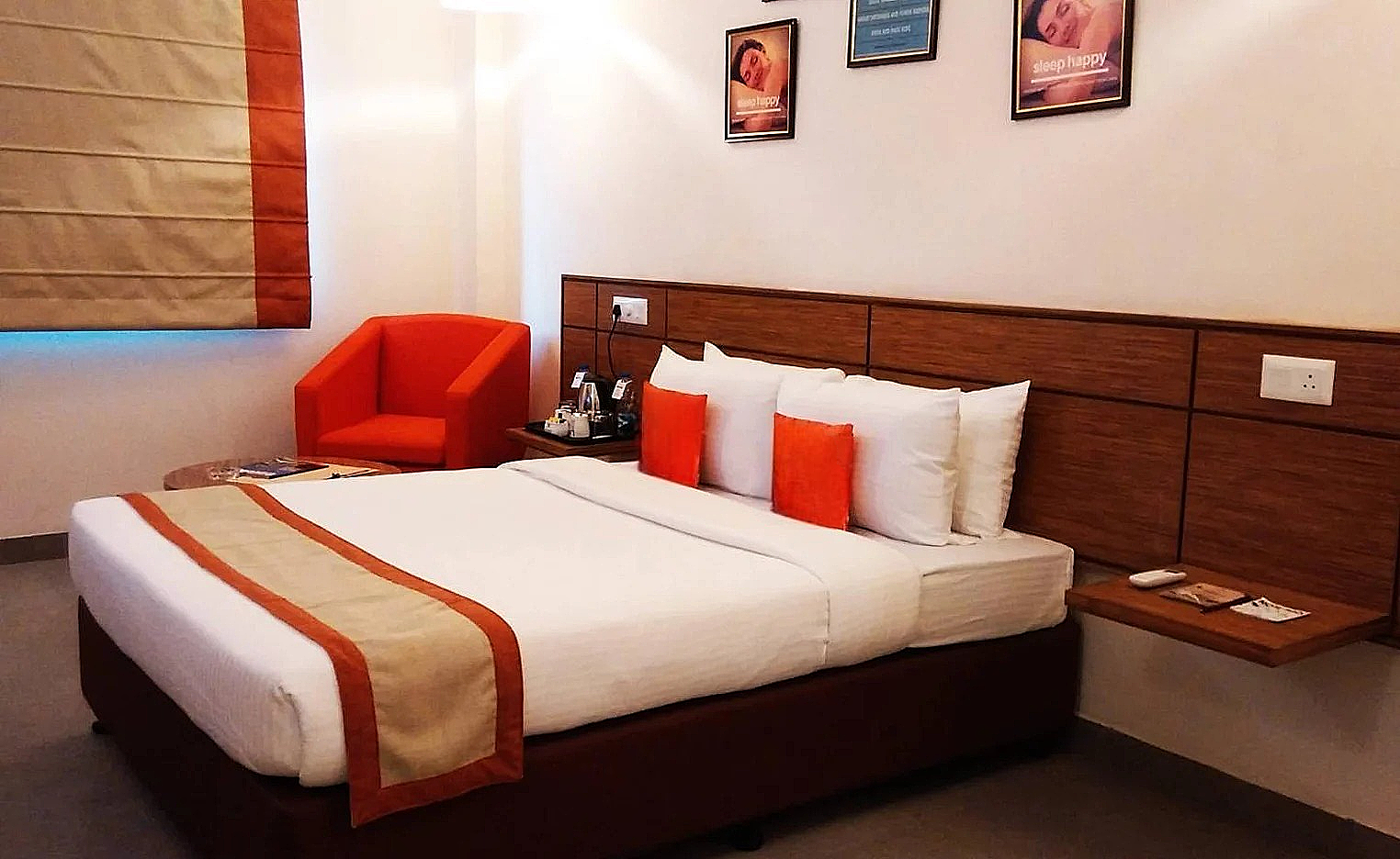 Max Hotel Prayagraj  Max Queen