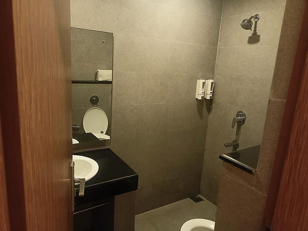 Max Hotel Prayagraj  Max Queen 5