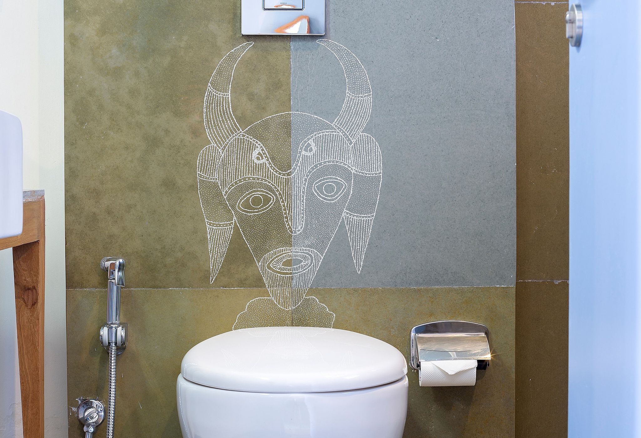 Bloom Boutique Signature Towers Deluxe Twin Room 4