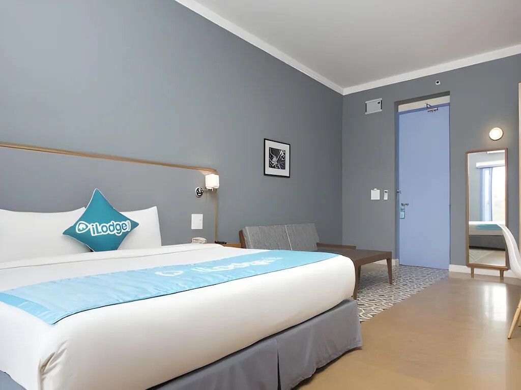 Bloom Boutique Signature Towers Deluxe Twin Room 2