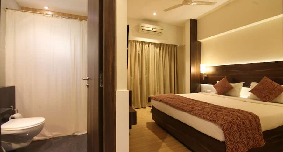 undefined Hotel Executive Inn 5