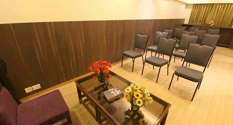 mini conference hall