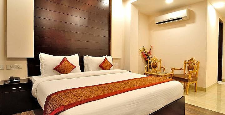 Hotel Kings Inn Premium Room 11