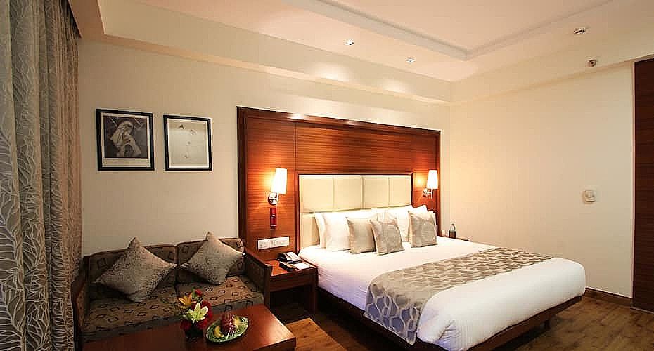 The Nikunj Deluxe Room 6