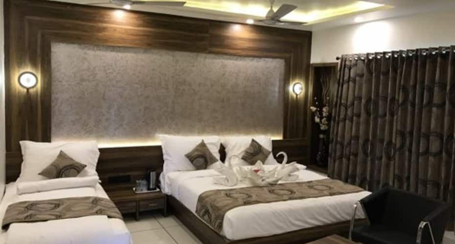 Three Bed Family Room