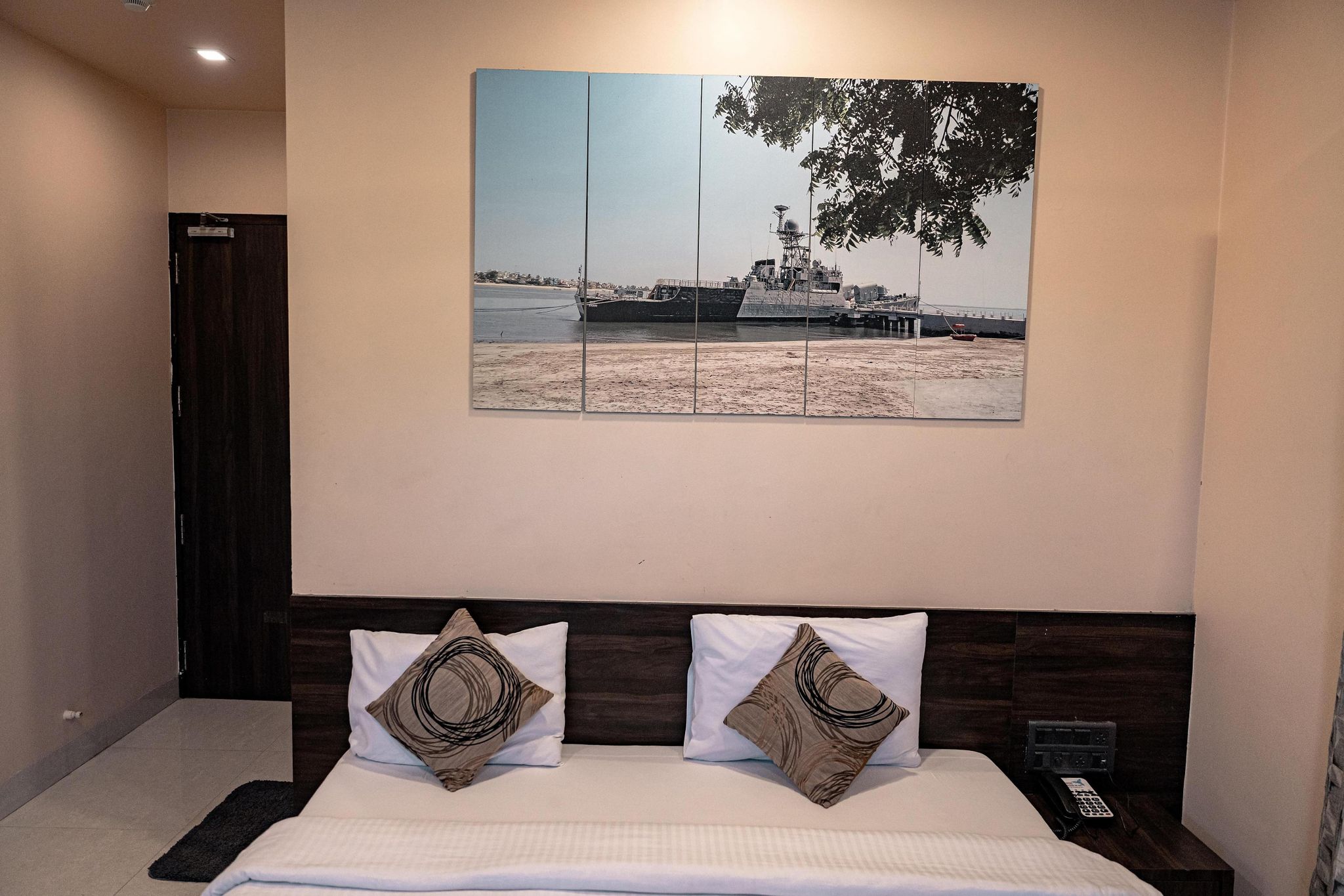 Hotel Palacio De Diu Standard Double Bed (Front View) 4
