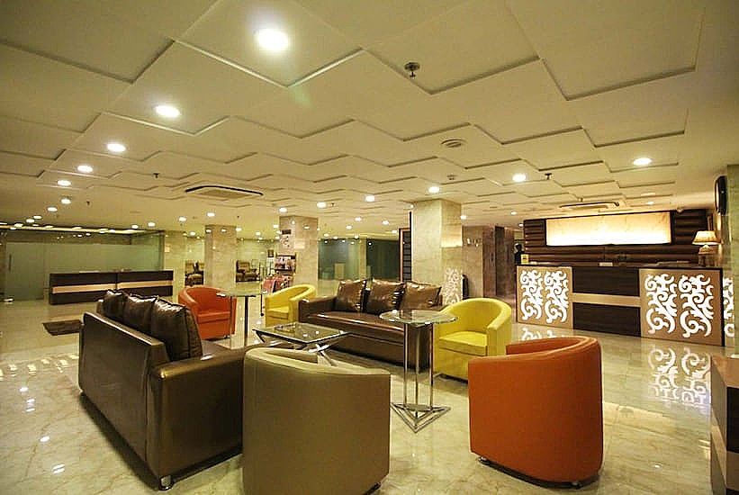 undefined Hotel Golden Grand 3