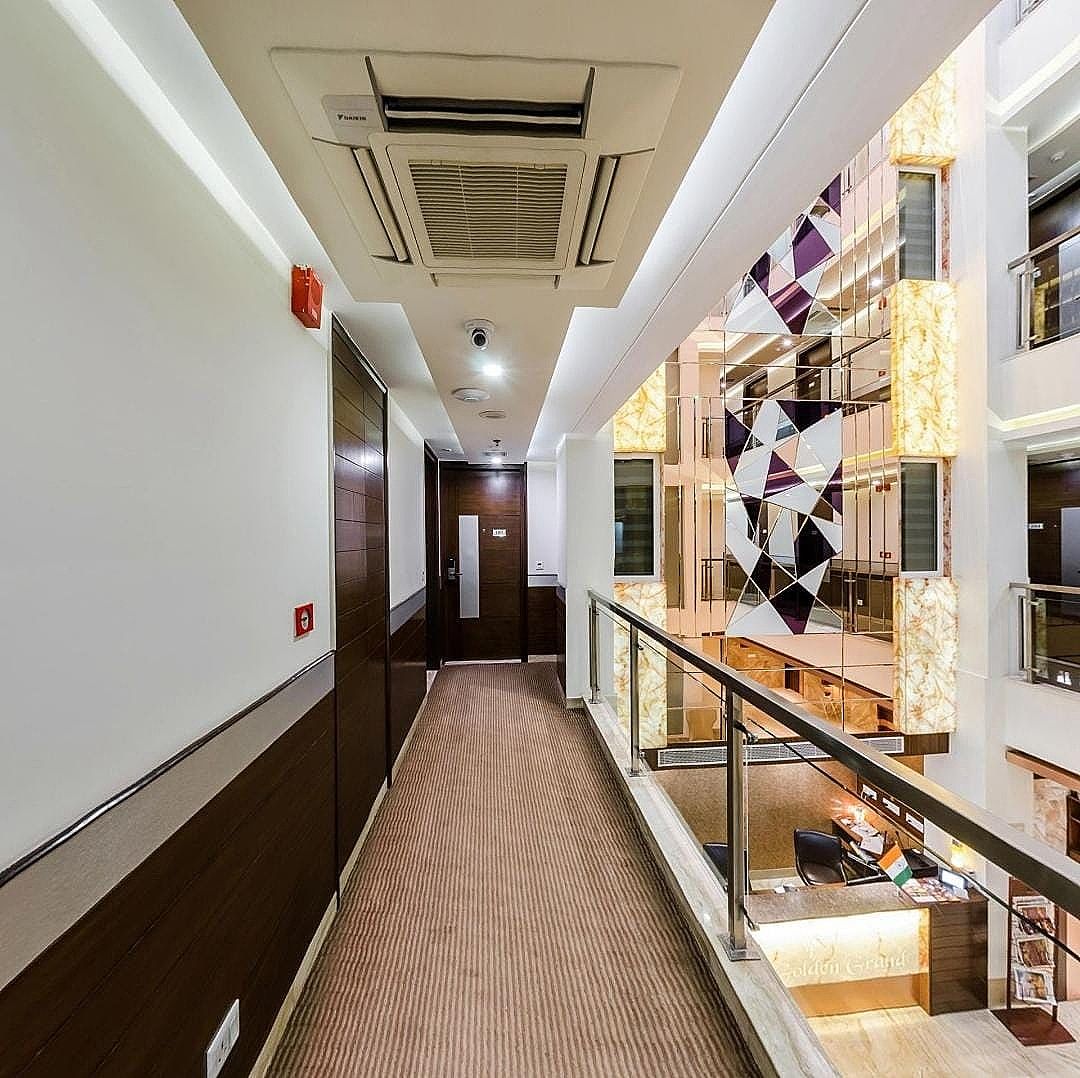 undefined Hotel Golden Grand 4