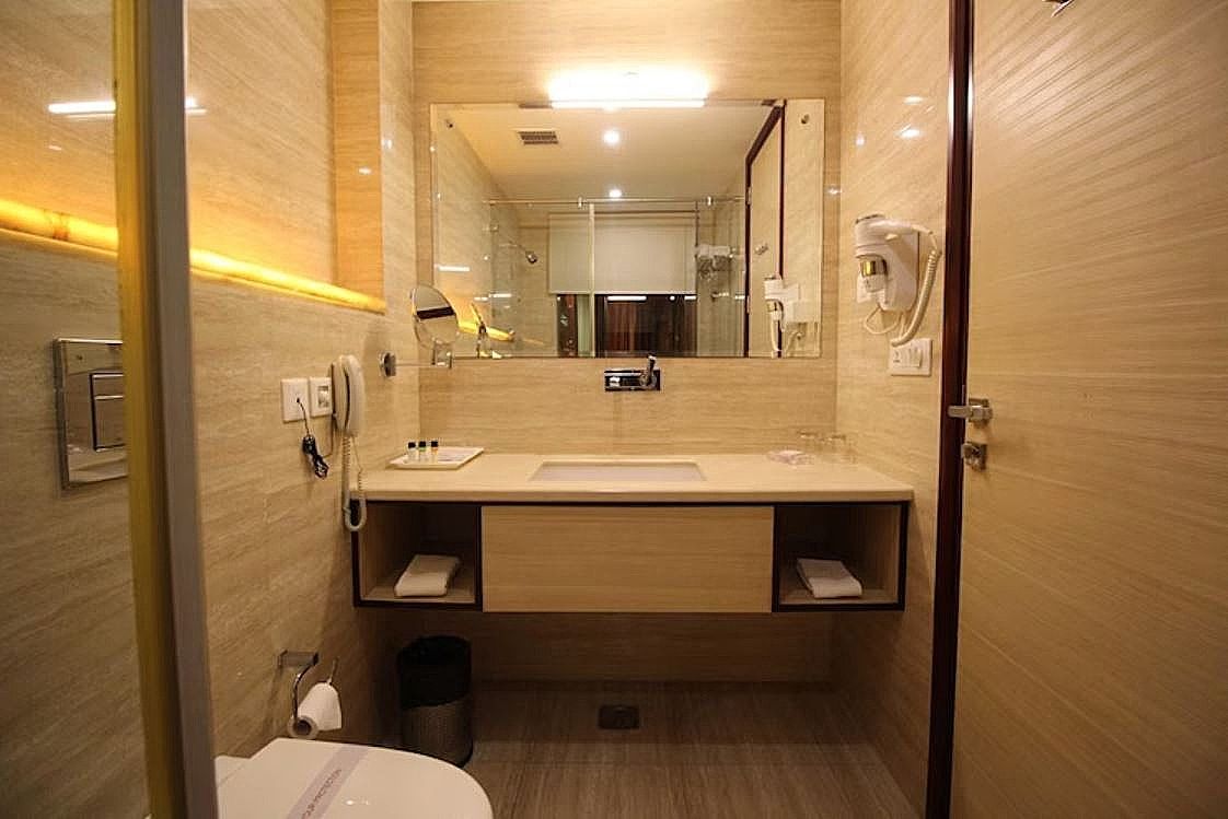 undefined Hotel Golden Grand 10