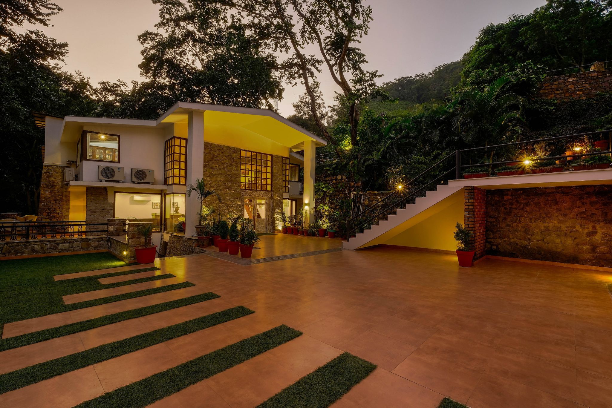Hotel Exterior
