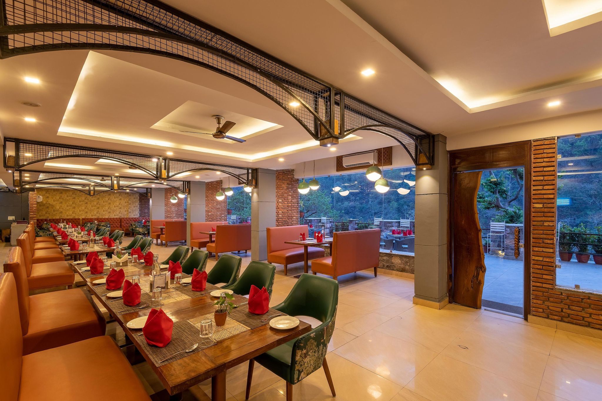 Food & Dining