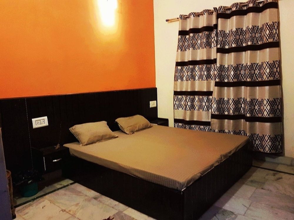 undefined Sonu Guest House 5