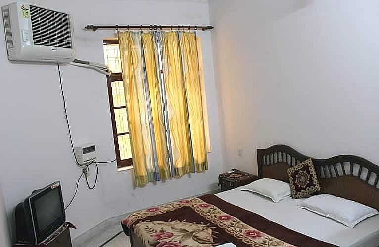 undefined Hotel The Holiday Home 7