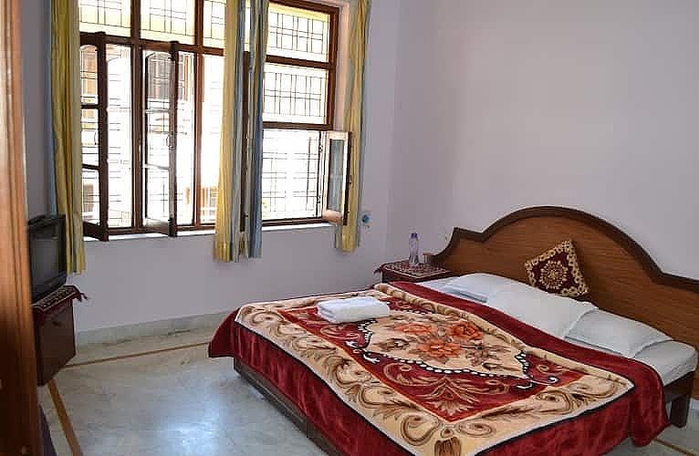 undefined Hotel The Holiday Home 8