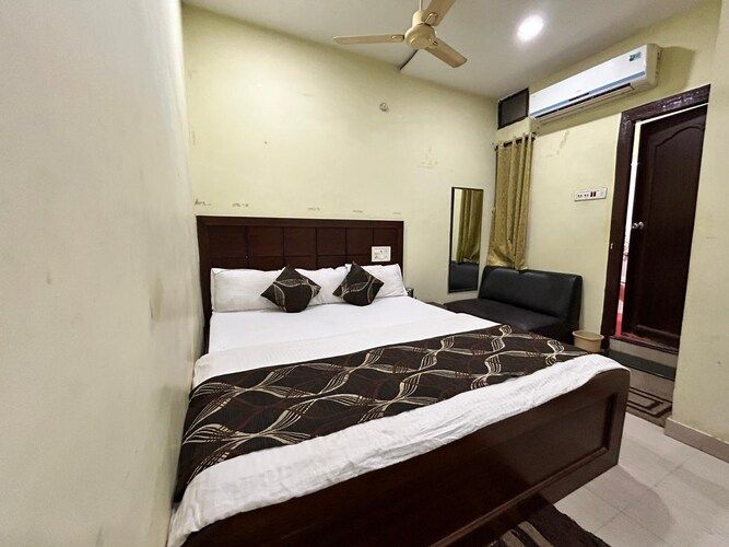 Executive AC Room
