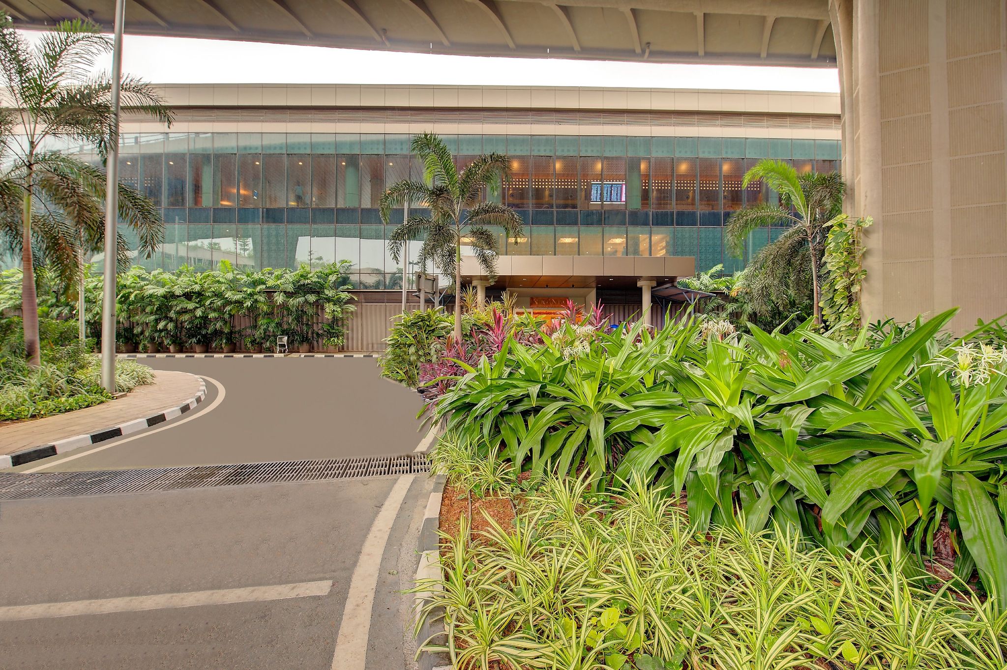 undefined Niranta Transit Hotel Terminal 2 Arrivals/Landside 6
