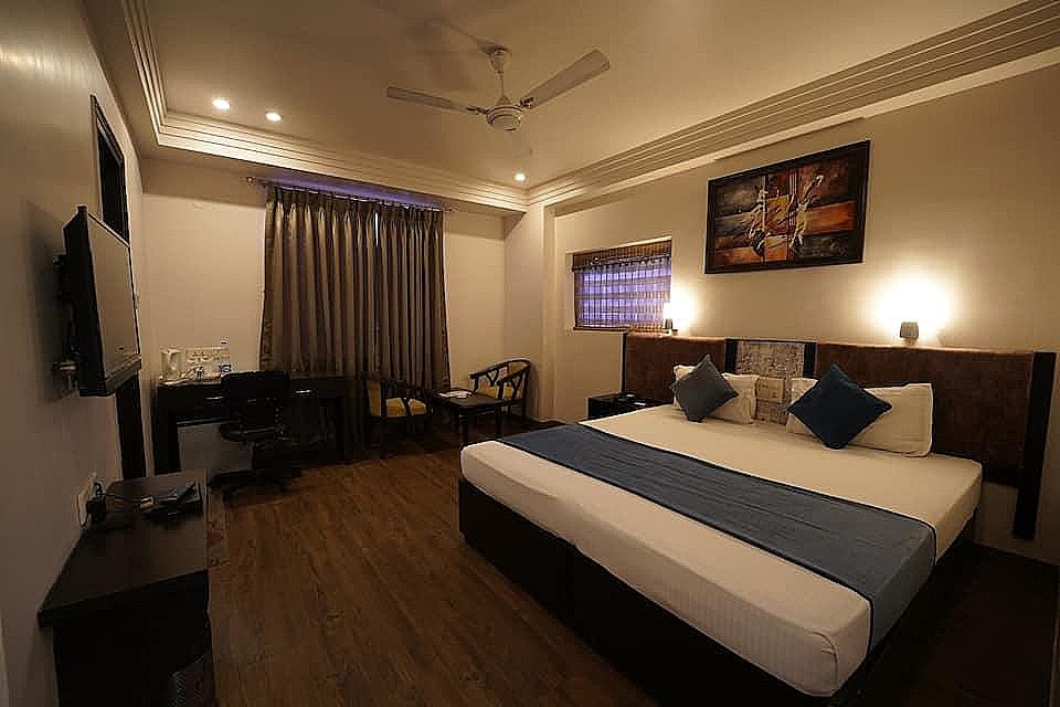 Hotel Astor Deluxe Double Room - YCHS - Generic