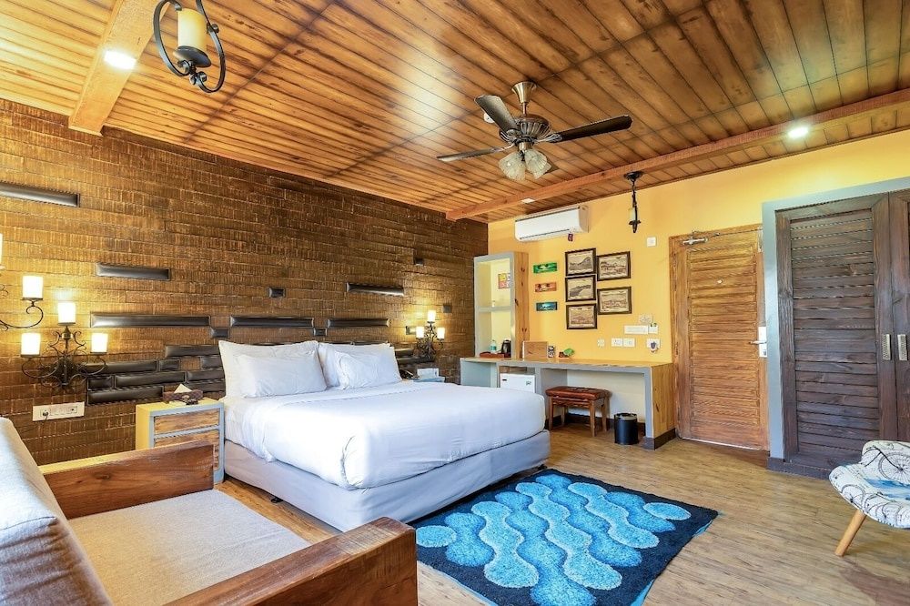 The Baga Beach Resort Ocean Suite 3