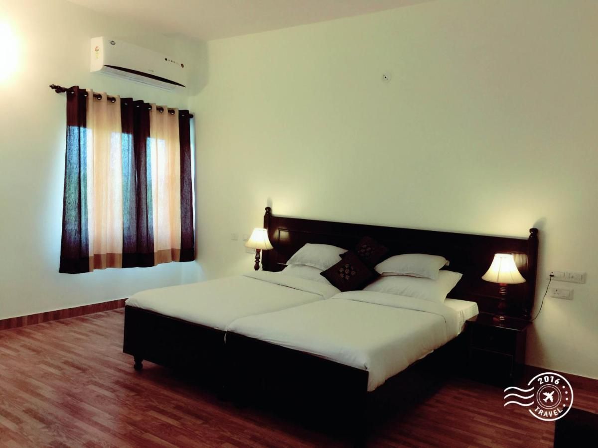 Jungle Retreat Deluxe Room 5