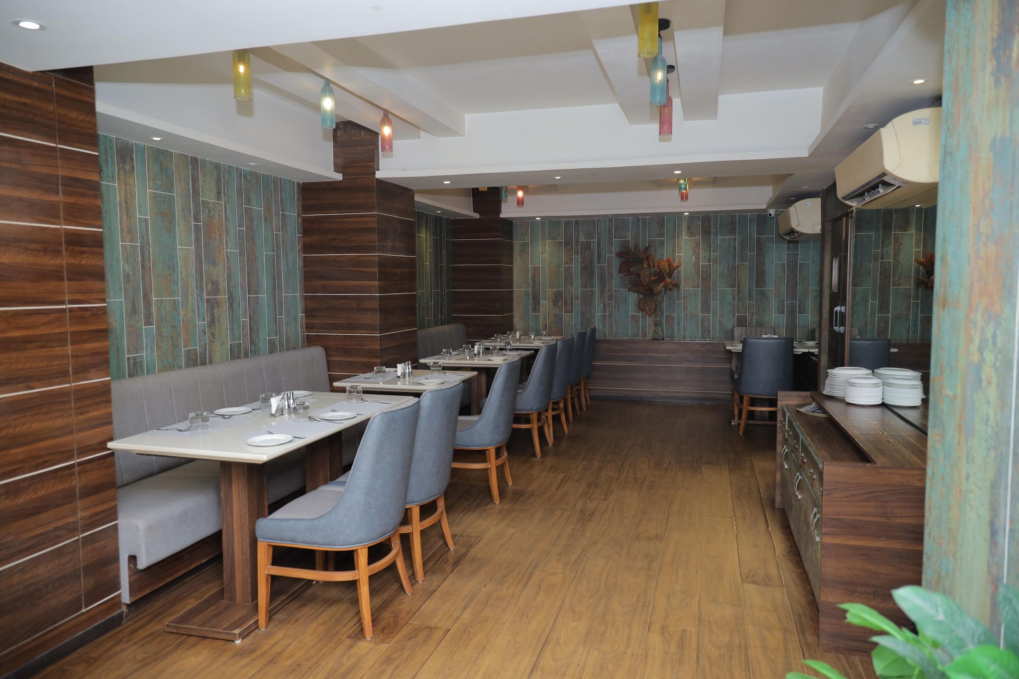 Food & Dining