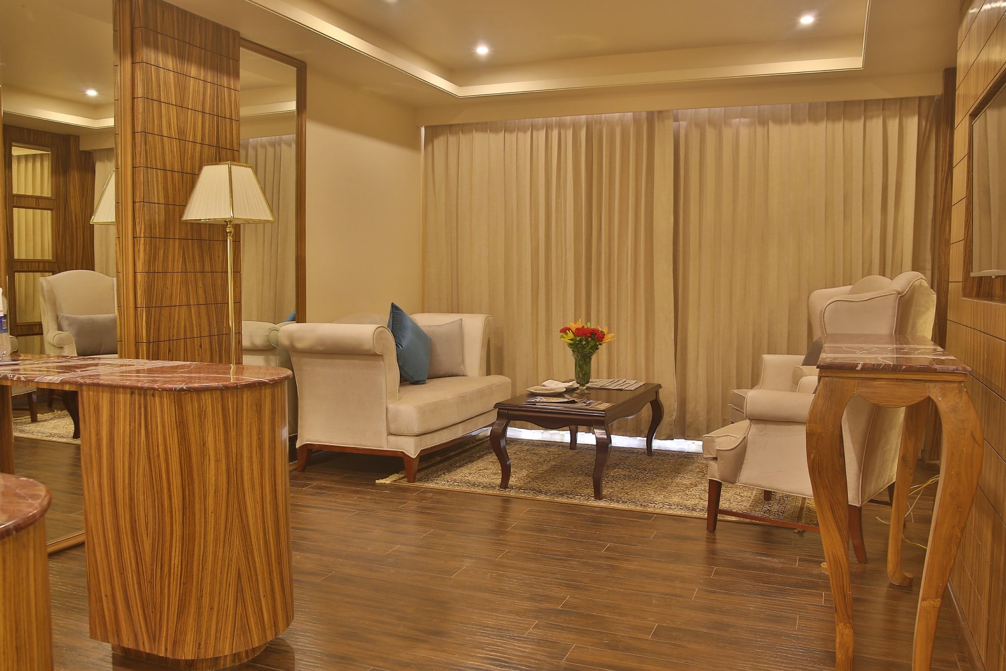 Club Room Single