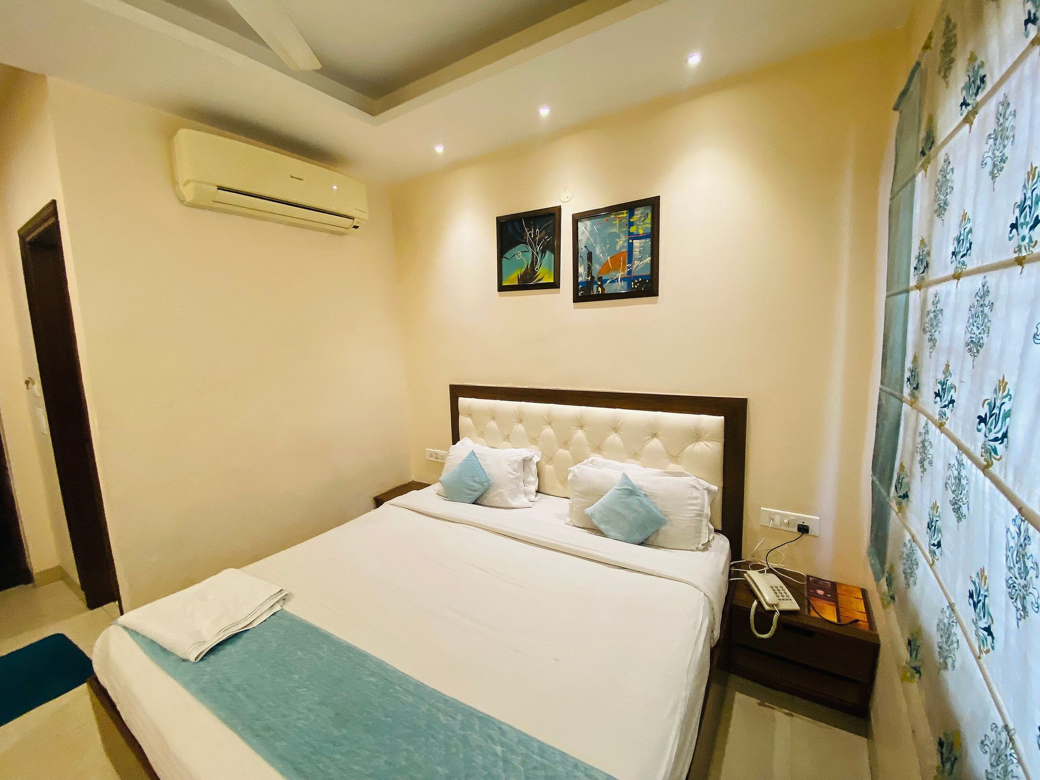 undefined  Hotel RK Grande 8