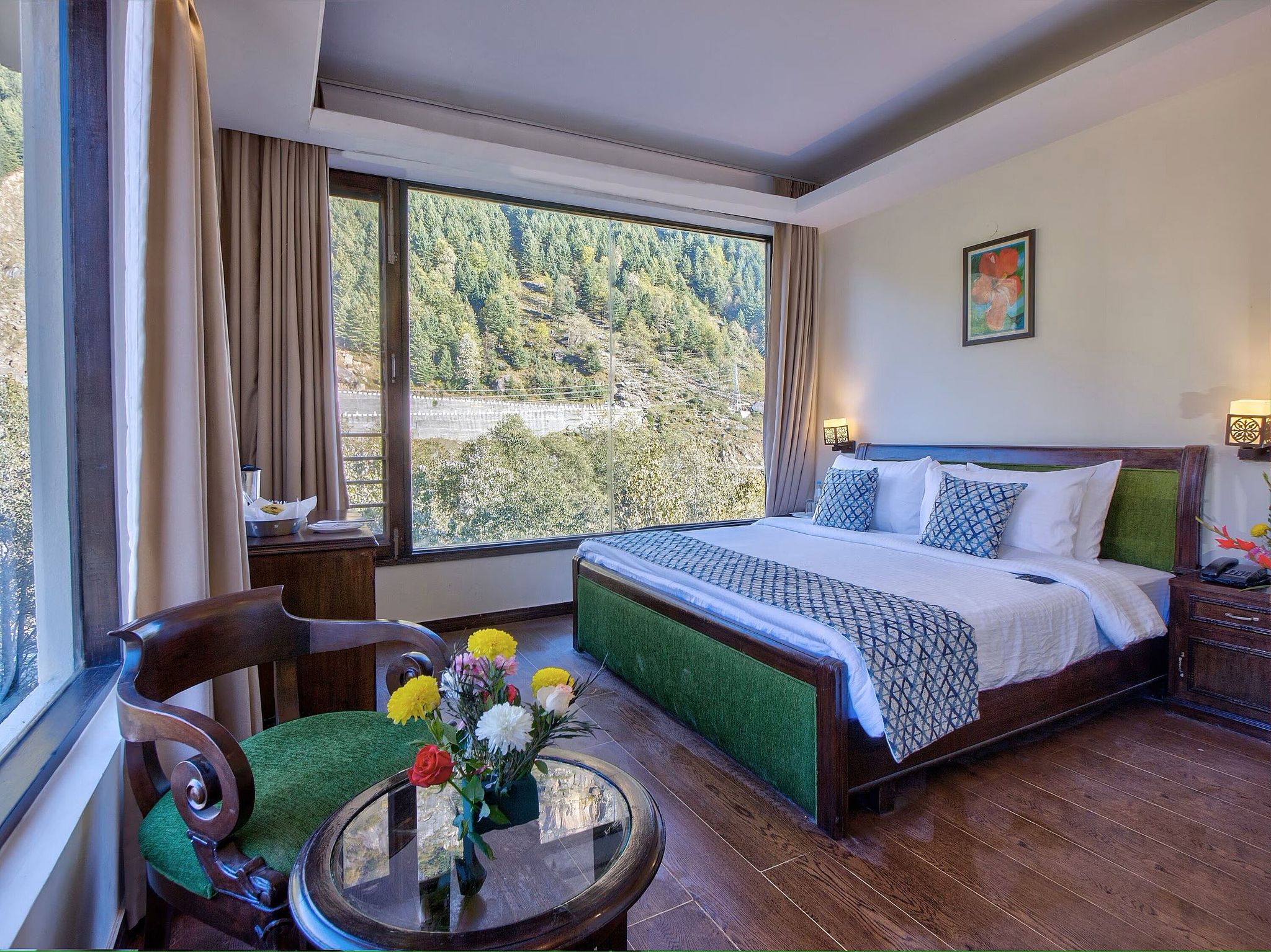 The Katoch Grand (River Side Resort) Deluxe Room(Rohtang Mountain view) 3