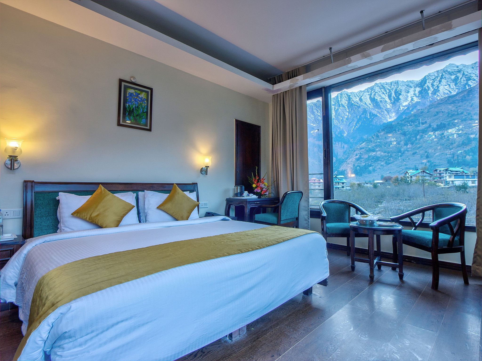 The Katoch Grand (River Side Resort) Deluxe Room(Rohtang Mountain view)