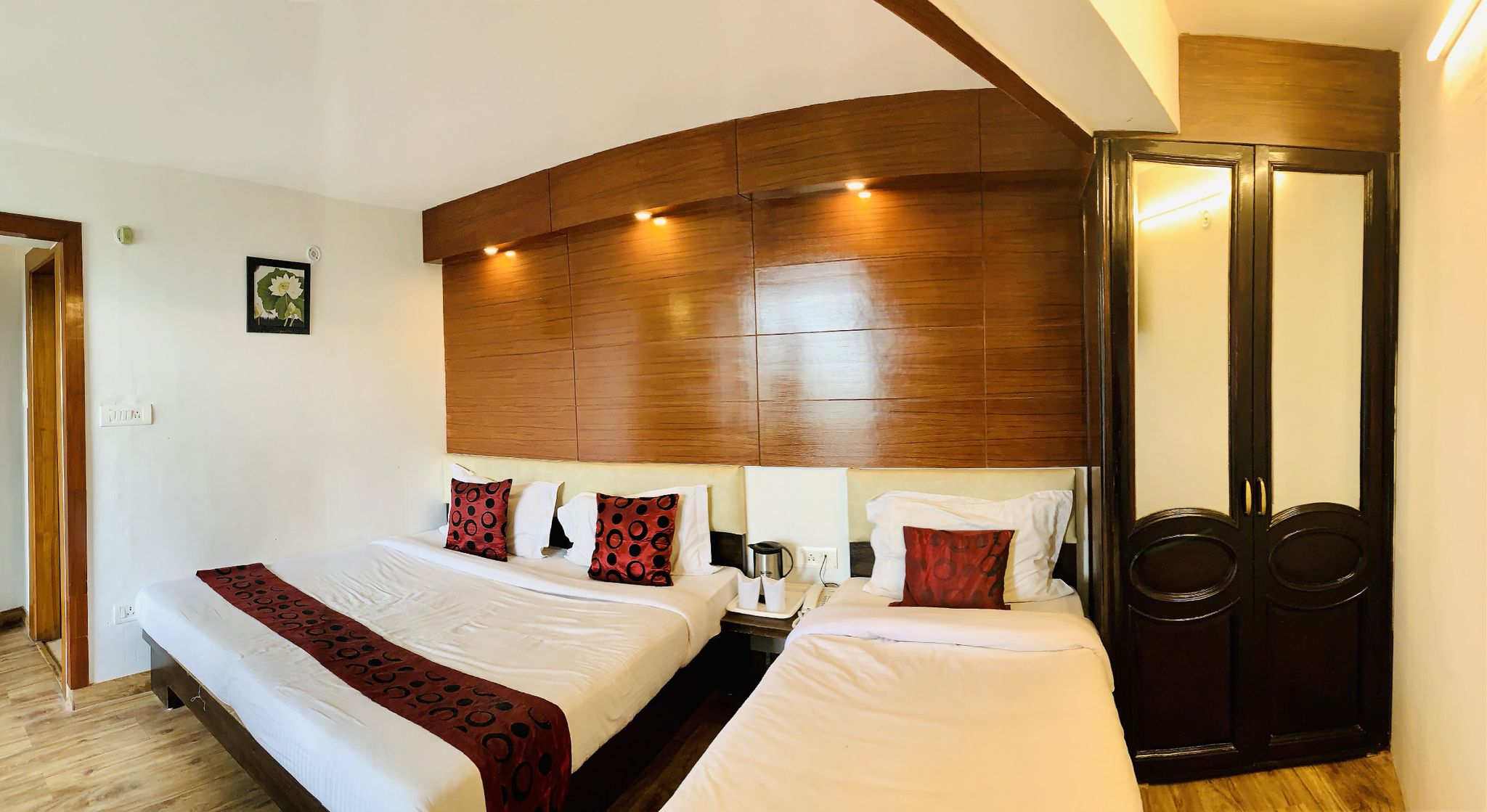 Deluxe Family Room