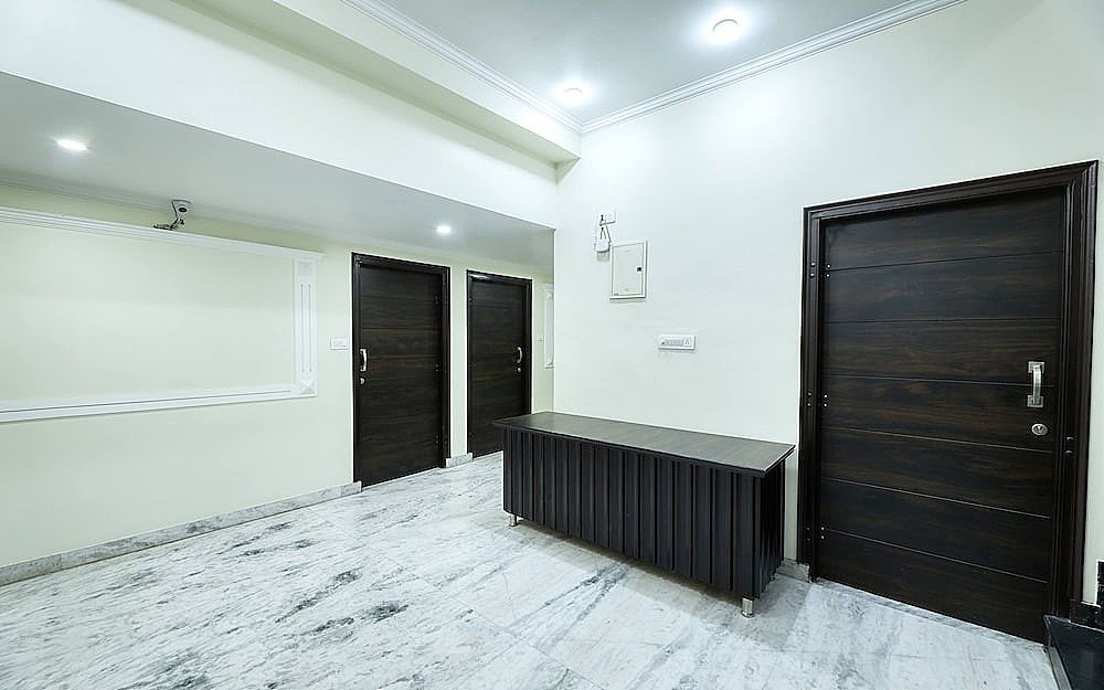 Hotel Pulse Inn DELUXE DOUBLE AC ROOM 49