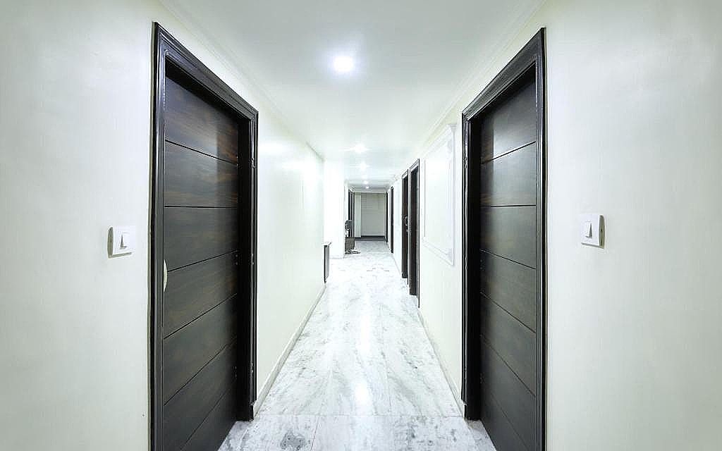 Hotel Pulse Inn DELUXE DOUBLE AC ROOM 24