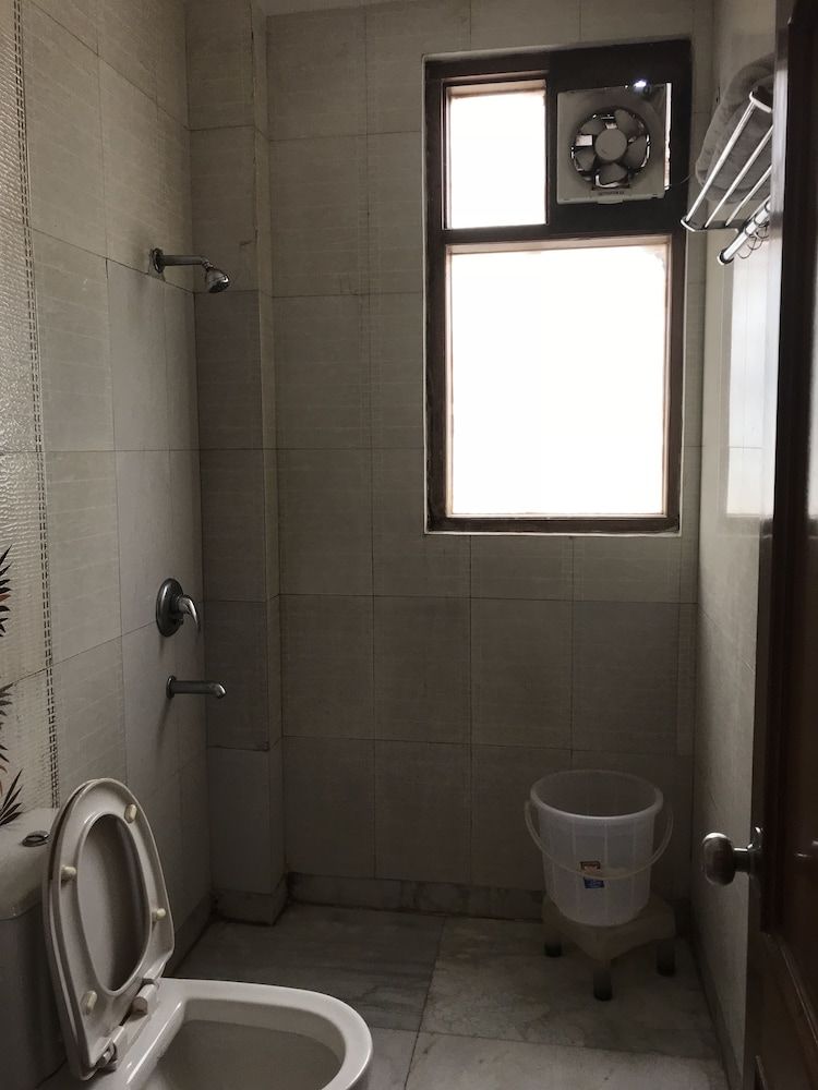 The Residencia Inn GURGAON Executive Room, 1 Double Bed, Smoking 13