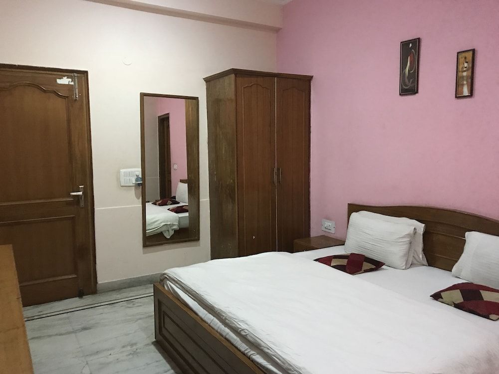The Residencia Inn GURGAON Executive Room, 1 Double Bed, Smoking 5