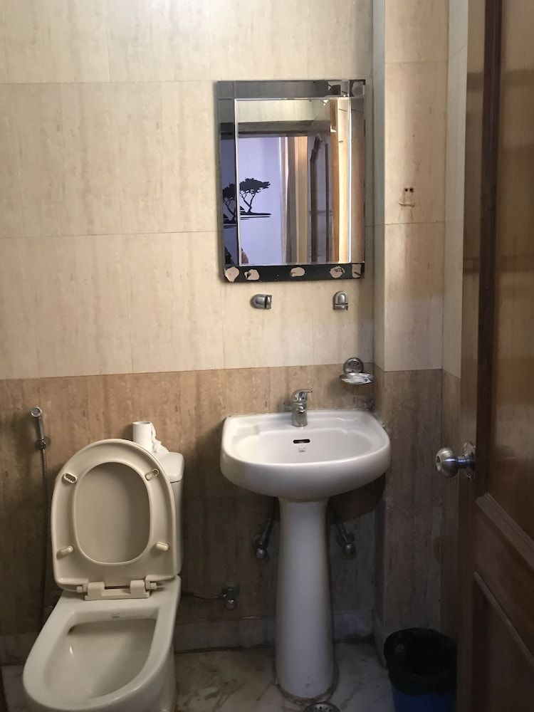 The Residencia Inn GURGAON Executive Room, 1 Double Bed, Smoking 10