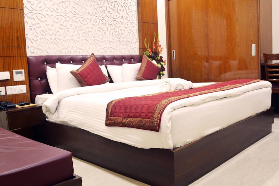 undefined Trinity Corporate Suites 4