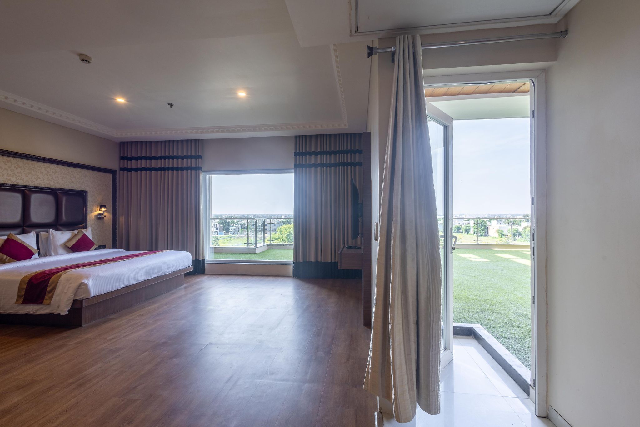 Anjushree Presidential Suite 6